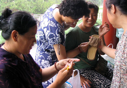 Crocheters in Beijing