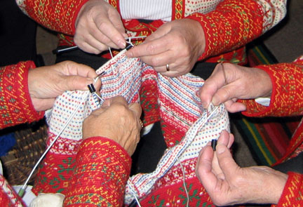 korsnasknitting.jpg