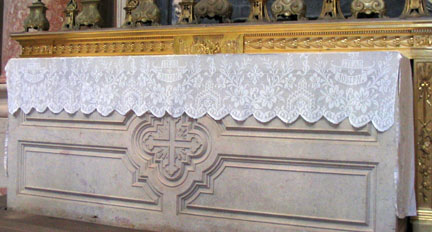 Filet Crochet Altar Cover in Mafra